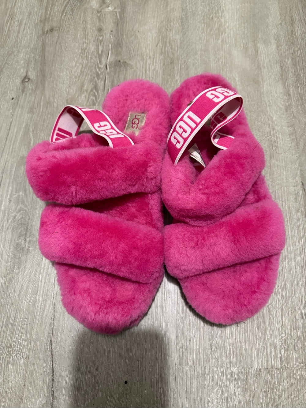 UGG Fluff Slide Sandal in Bright Pink
